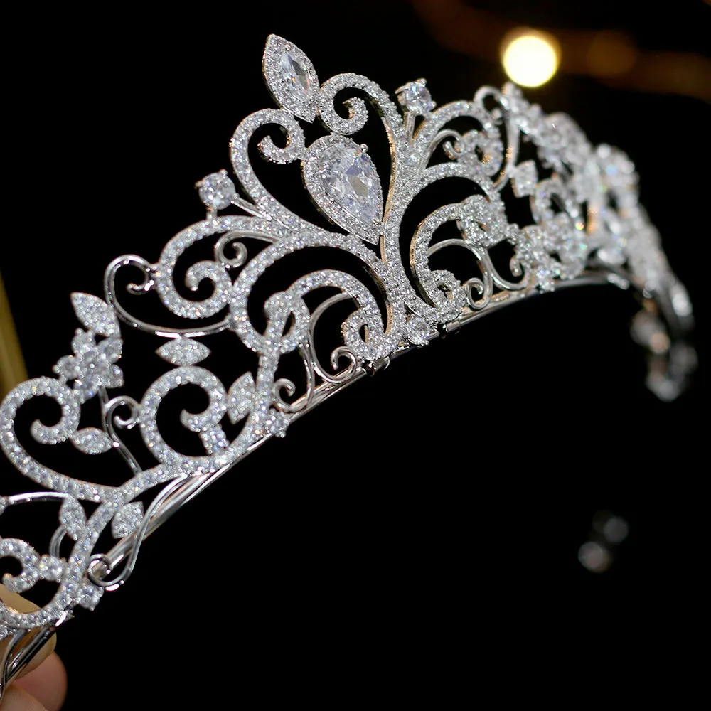 T210. Rhinestone Tiara for wedding.