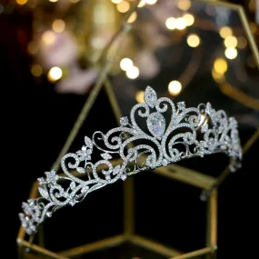 T210. Rhinestone Tiara for wedding.